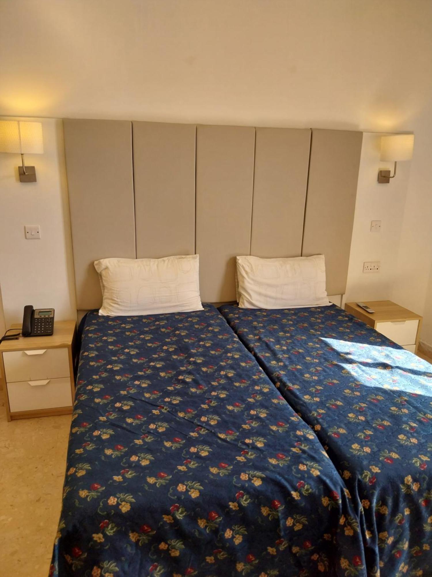Whitestar Guesthouse Salina Екстер'єр фото
