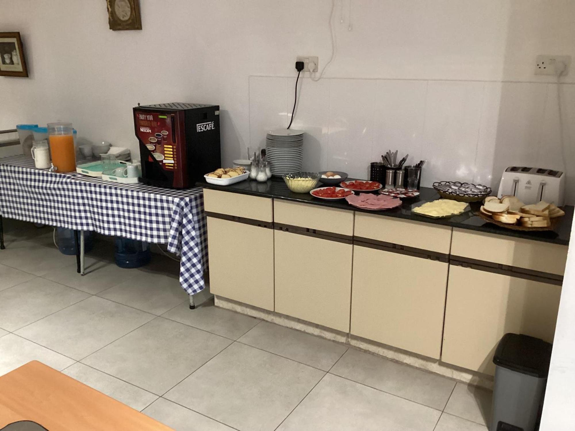 Whitestar Guesthouse Salina Екстер'єр фото