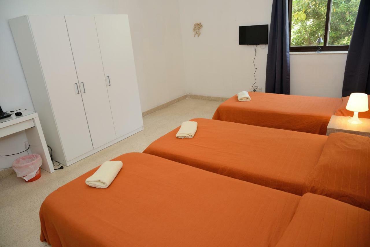 Whitestar Guesthouse Salina Екстер'єр фото